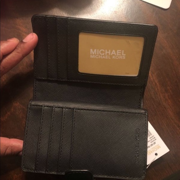 MK Wallet - Picture 2 of 2